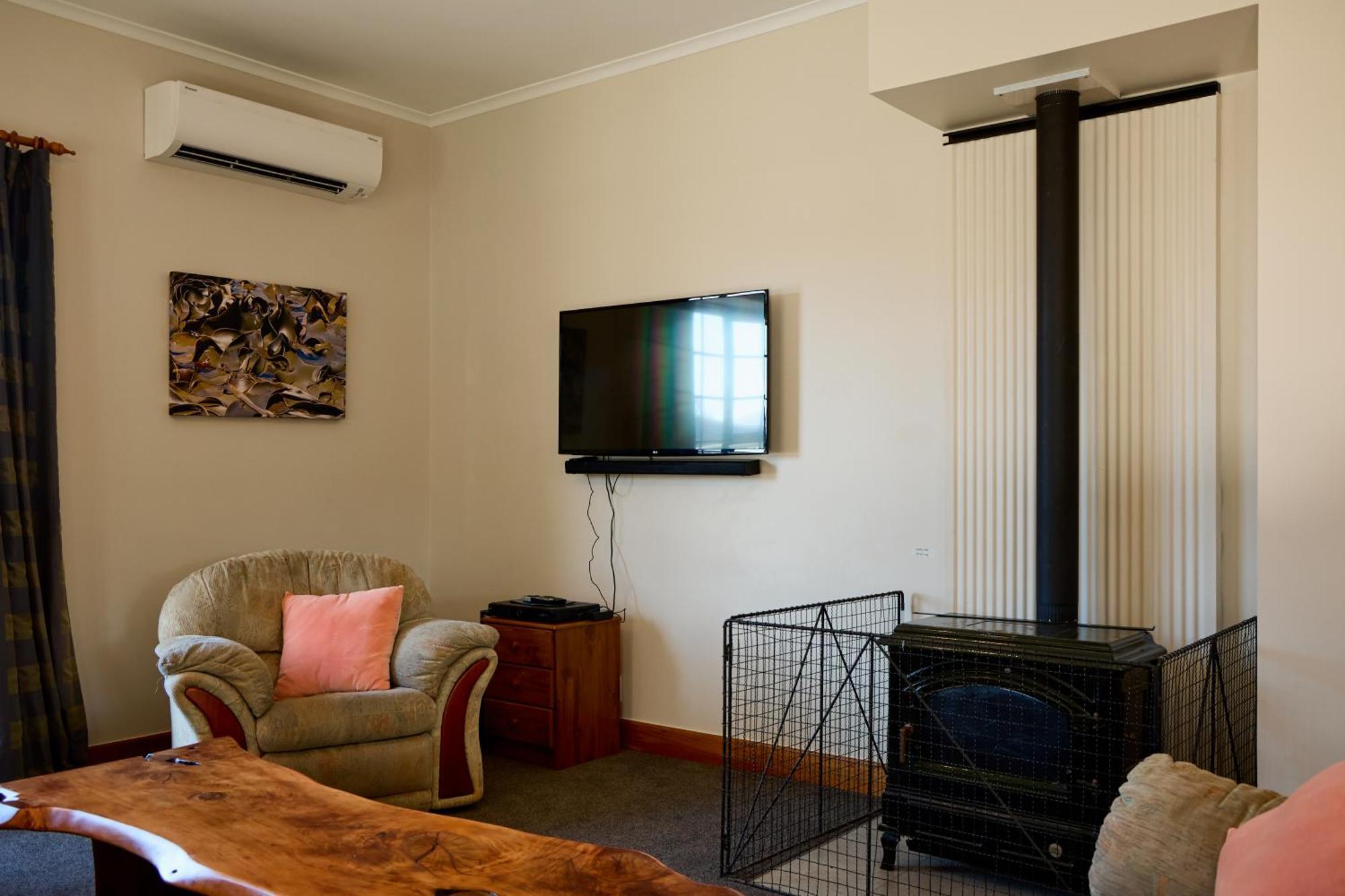 Ludstone Villa - A Charming Family Home 카이코라 외부 사진