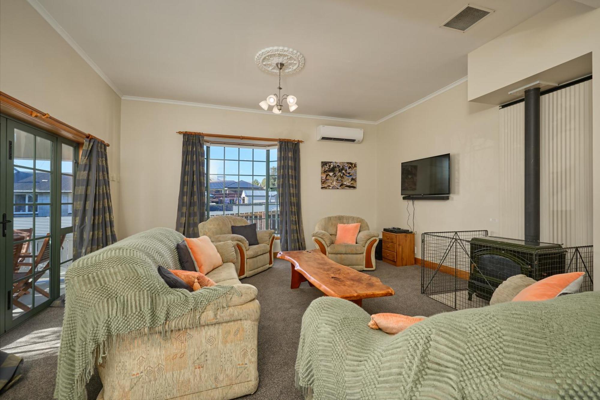 Ludstone Villa - A Charming Family Home 카이코라 외부 사진